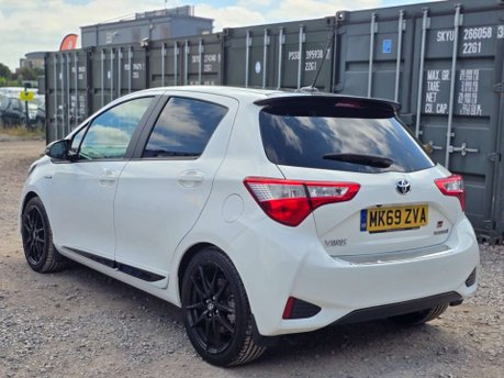 Toyota Yaris 1.5 VVT-h GR SPORT Hatchback 5dr Petrol Hybrid E-CVT Euro 6 (s/s) (100 ps) 29