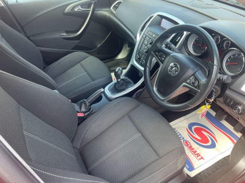 Vauxhall Astra 1.4 16v SRi Euro 5 5dr 14