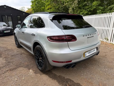 Porsche Macan GTS PDK 14