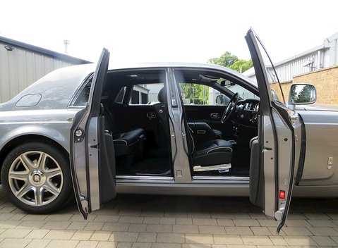 Rolls-Royce Phantom 8