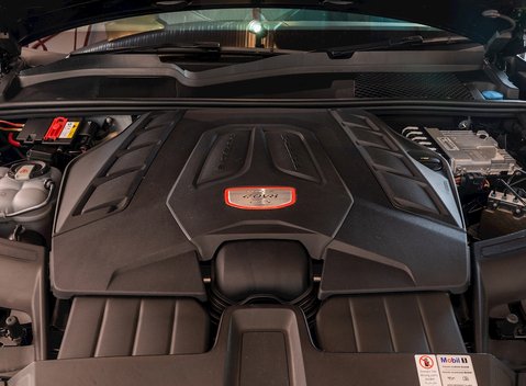 Porsche Cayenne GTS 14