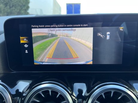 Mercedes-Benz GLA 1.3 GLA180 AMG Line (Premium Plus) 7G-DCT Euro 6 (s/s) 5dr 67