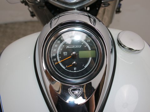 Triumph Thunderbird THUNDERBIRD LT 27