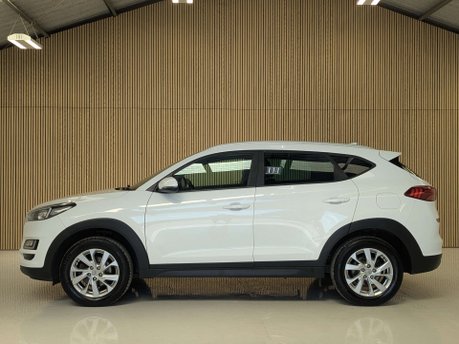 Hyundai TUCSON 1.6 Tucson SE Nav GDi 2WD 5dr 17