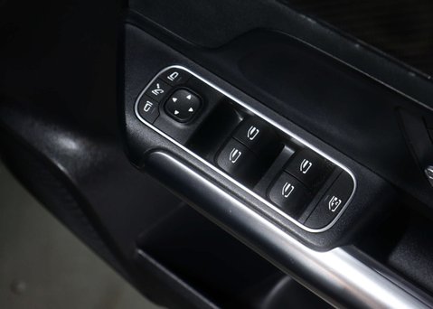 Mercedes-Benz GLA 1.3 GLA 180 AMG Line Premium Auto 5dr 40