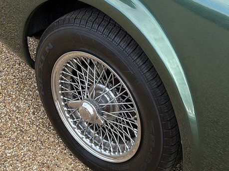 Daimler Dart SP250 Convertible 38