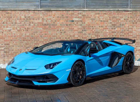 Lamborghini Aventador SVJ LP 770-4 Roadster 6