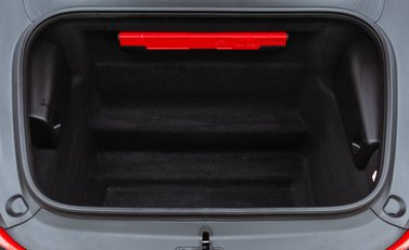 Porsche Cayman GT4 (718) 38