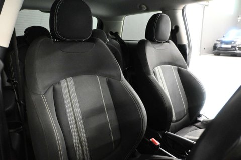 Mini Hatch 2.0 Cooper S Classic Auto 3dr 51