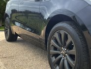 Land Rover Range Rover Velar R-DYNAMIC SE 20