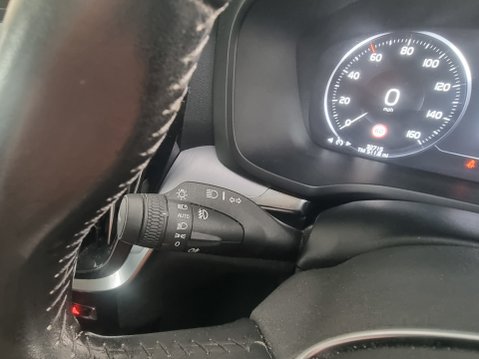 Volvo V60 D3 MOMENTUM Automatic Full Service Record 43