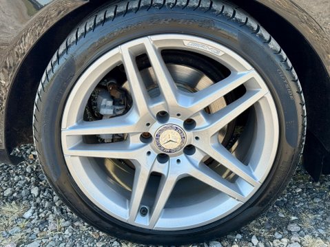 Mercedes-Benz E Class E220 BLUETEC AMG LINE 61