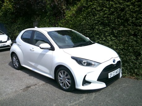 Toyota Yaris ICON FHEV ONLY 17,000 MILES FROM NEW 1