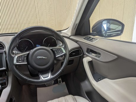 Jaguar F-Pace 2.0 F-PACE Portfolio AWD Auto 4WD 5dr 55