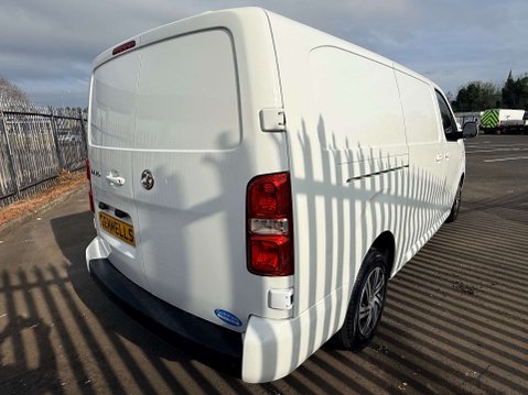 Vauxhall Vivaro 1.5 Vivaro 2900 Sportive S/S 8