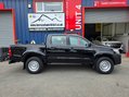 Toyota Hilux ACTIVE 4X4 D-4D DCB 4