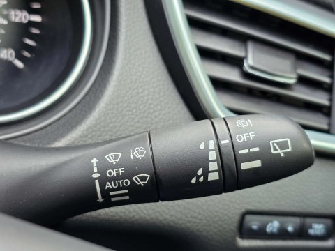 Nissan Qashqai 1.3 Qashqai N-Connecta DiG-T Semi-Auto 5dr 25