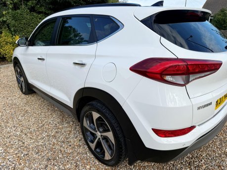 Hyundai TUCSON 2.0 CRDi Premium SE Auto 4WD Euro 6 5dr 11