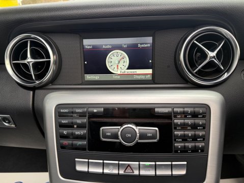 Mercedes-Benz SLK 1.8 SLK200 AMG Sport G-Tronic+ Euro 5 (s/s) 2dr 35