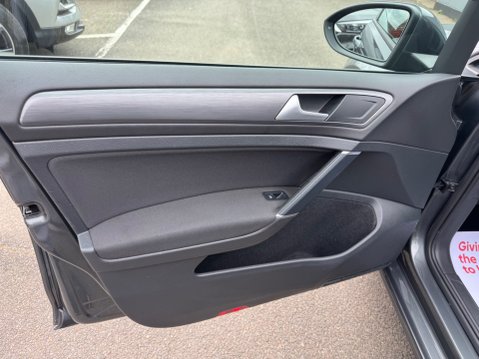 Volkswagen Golf MATCH TDI DSG 23