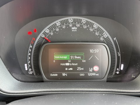 Toyota Aygo X VVT-I PURE 11