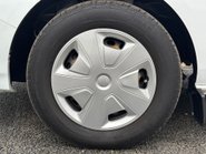 Ford Transit Custom 320 L1 Trend 130 ps Panel Van - Air Con / Twin Side Loading Doors 33