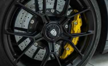 Porsche 911 GT3 TOURING (992) 30