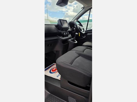Renault Trafic SPORT LL30 L2 H1 LWB 2.0 DCI 130ps EU6 13