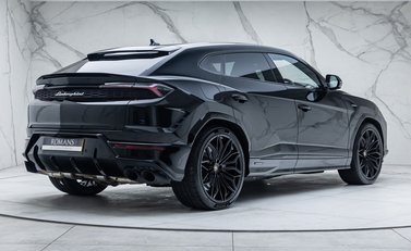 Lamborghini Urus SE 6
