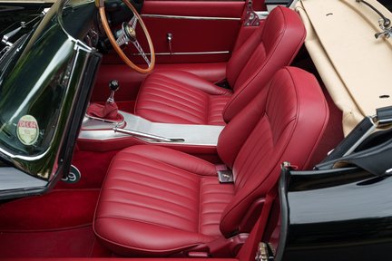 Jaguar E-Type 3.8 Roadster Fast Road Spec 22