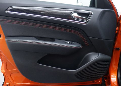Renault Arkana 1.6 E-TECH r.s. line SUV 5dr Petrol Hybrid Auto 2WD Euro 6 (s/s) (145 bhp) 47