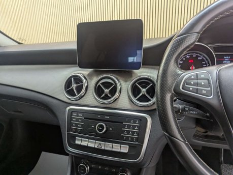 Mercedes-Benz GLA 1.6 GLA 200 Sport 5dr 55