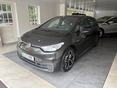 Volkswagen ID.3 Pro Performance 58kWh Life Auto 5dr 4