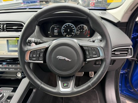 Jaguar F-Pace 2.0 P300 R-Sport SUV 5dr Petrol Auto AWD Euro 6 (s/s) (300 ps) 35