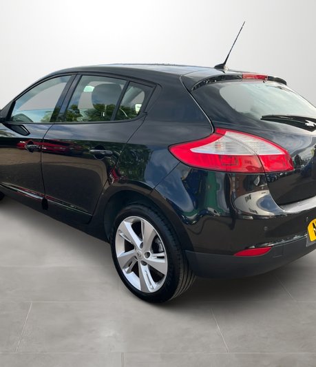 Renault Megane 1.5 dci 110PS Dynamique TomTom 5dr [Start Stop]
