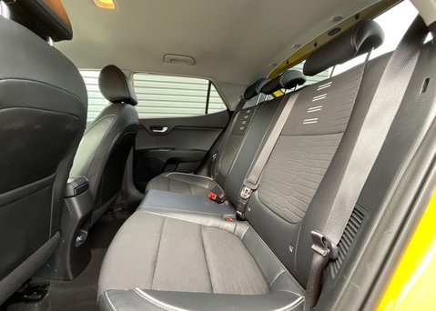 Kia Stonic 1.0 T-GDi 48V GT-Line S 11