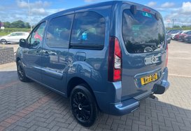 Citroen Berlingo Multispace 1.6 BlueHDi Feel Multispace MPV Wheel Chair Ramp 10