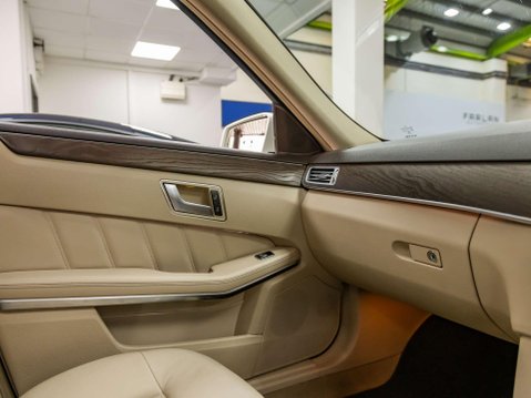 Mercedes-Benz E Class 3.0 E350 V6 BlueTEC AMG Sport Saloon 4dr Diesel G-Tronic+ Euro 6 (s/s) (252 53