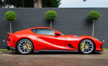 Ferrari 812 Competizione 3