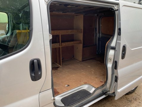 Vauxhall Vivaro 2.0 2900 CDTi Sportive Panel Van 4dr Diesel Manual FWD L3 (195 g/km, 113 bh 28