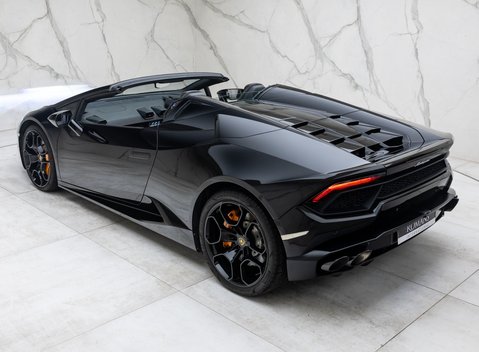 Lamborghini Huracan Spyder LP 580-2 12