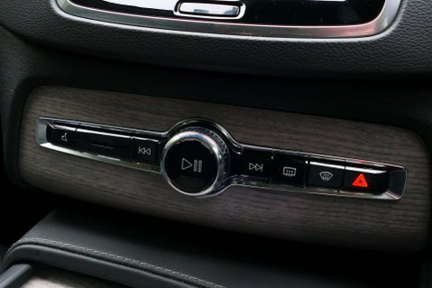 Volvo XC90 2.0 XC90 Ultimate T8 Recharge AWD Auto 4WD 5dr 41