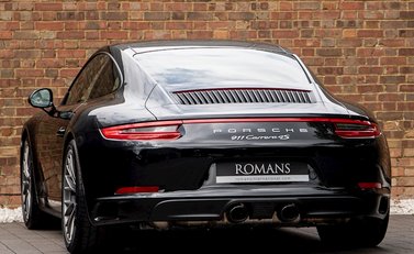 Porsche 911 (991.2) Carrera 4S 3