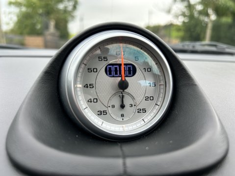 Porsche 911 CARRERA 4 TIPTRONIC S 16