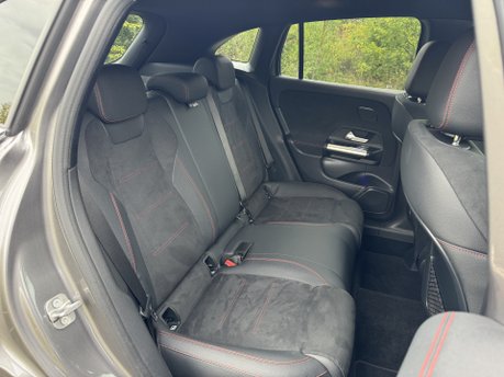 Mercedes-Benz GLA Class GLA 200 MHEV AMG Line Premium Auto Petrol PARKTRONIC/KEYLESS ENTRY/SAT NAV 25