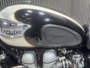 Triumph Bonneville 2004 ONLY 14K LONG MOT TOP BOX VERY CLEAN MODERN RETRO 790 14