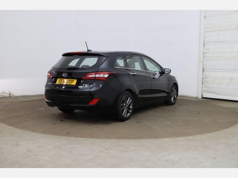 Hyundai i30 1.6 CRDi Blue Drive Premium Tourer DCT Euro 6 (s/s) 5dr 6