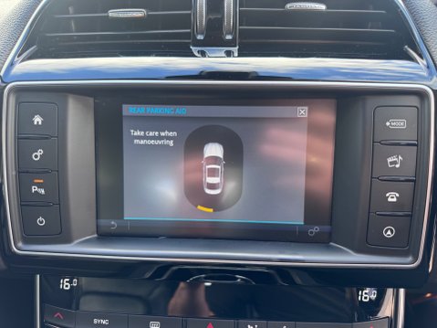 Jaguar XE GTDI PRESTIGE 22