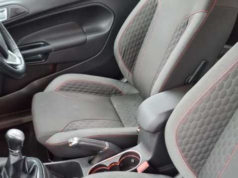 Ford Fiesta ST-LINE 21