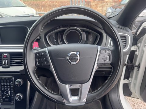 Volvo V40 D2 R-DESIGN NAV PLUS 14